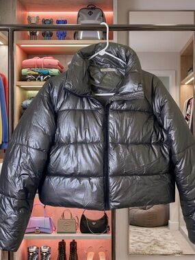 Forever 21 Women’s Shiny Grey Puffer Jacket